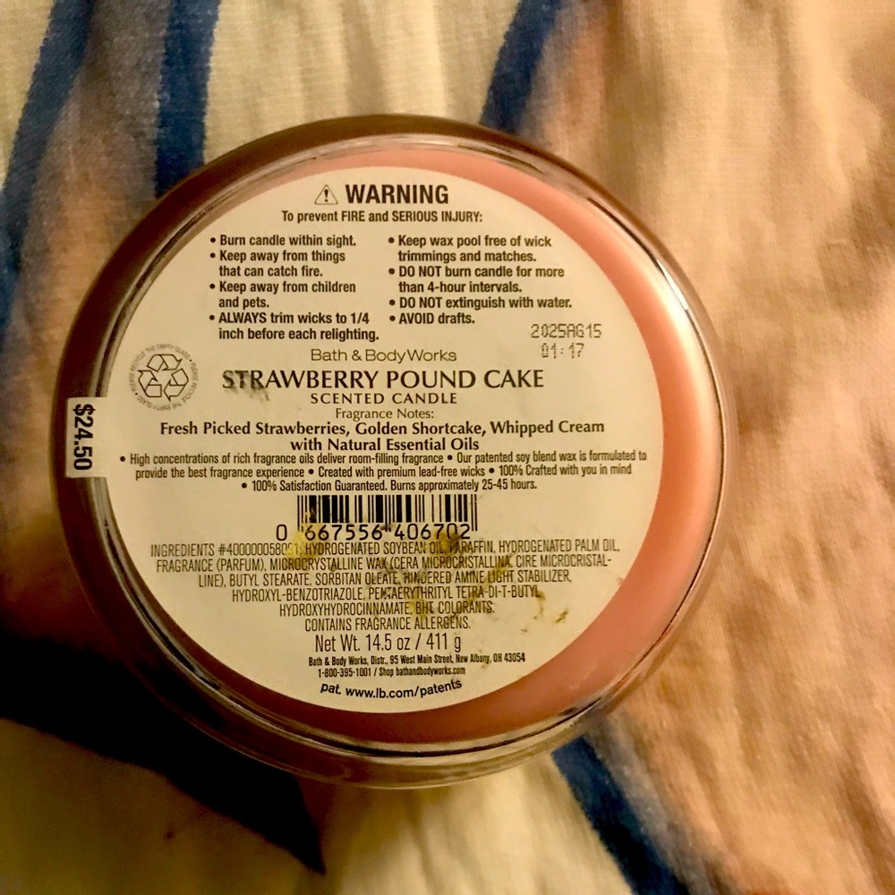 Bath/Body Works Candle Strawberry Pound Cake New